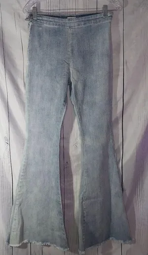 POL Light Wash Raw Hem High-Rise Boho Flared Women Jeans Size M thumbnail 1