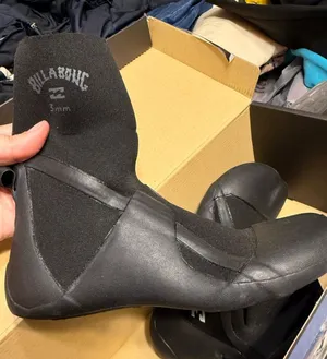 NEW Billabong 3mm Wetsuit Boots Water Sports Shoes Women’s size 6 Pull-on thumbnail 1