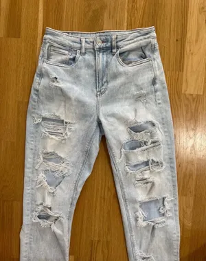 American Eagle Ripped Jeans thumbnail 2