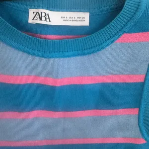 Zara Blue & Pink Striped Sleeveless Cropped Tank thumbnail 4