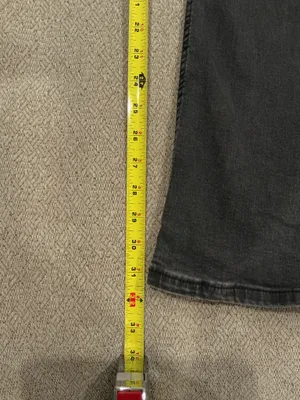 Forever 21 Low-Rise Bootcut Jeans thumbnail 9