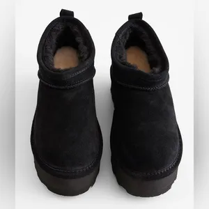 BearPaw Retro Super Shorty Platform Leather Ankle Boots, NWT, Size 9 thumbnail 4