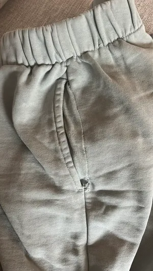 Brandy Melville Rosa Sweatpants thumbnail 2