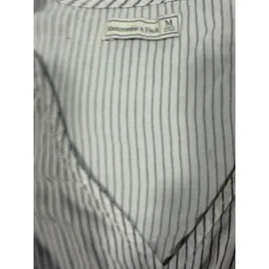 Abercrombie & Fitch Top Womens Medium White Blue Stripe Smocked Wrap Crop thumbnail 9