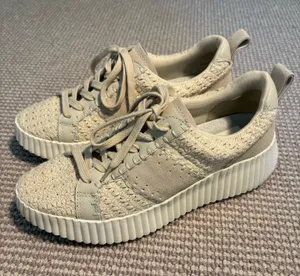 DV by Dolce Vita Dolen sneakers thumbnail 1
