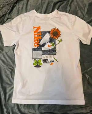 Nike Shirt thumbnail 1