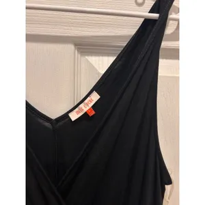 NWT Mele‎ E Pere Womens Black V-Neck Surplice Sleeveless Jumpsuit Size L Travel thumbnail 2