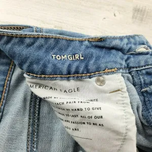 American Eagle Tomgirl Distressed Jeans Womens 4 Regular Light Wash Tapered thumbnail 7