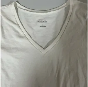 Wild Fable White Solid V-Neck Short Sleeve T-Shirt Top Blouse Tee Size S 🤍 thumbnail 3