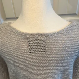 American Eagle Large Y2K Light Gray Wool/Mohair-Blend Open‎ Knit V-Neck Sweater thumbnail 6
