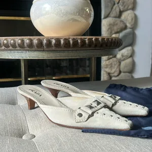 Prada Creme Suede Pointed Toe Kitten Heels Size 37.5 thumbnail 6