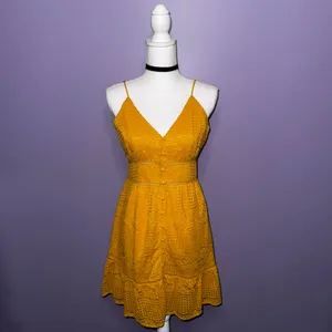 NWT Gianni Bini Mustard Lace Boho Dress thumbnail 2