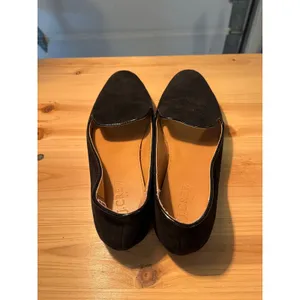 J.Crew Womens Black Suede‎ Smoking Loafers Patent Trim Flats Size 7 thumbnail 4