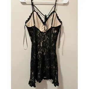 Selfie Leslie Black Lace Slip Dress Mini Cami Strappy Back thumbnail 3