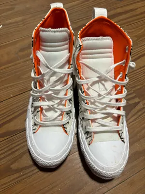 Converse High-Top Chuck Taylor thumbnail 5