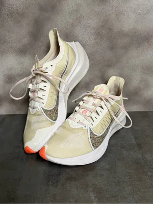 Nike Zoom Gravity Women’s Running Shoes Summit White BQ3203-101 Size 10 thumbnail 11