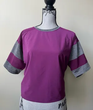 Women’s Nike crop purple color block workout shirt size XS thumbnail 1
