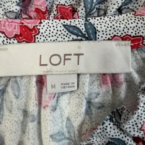 LOFT Women's Medium Floral Dotted Blouse Ruffle Neck Long Sleeve Button Top thumbnail 4