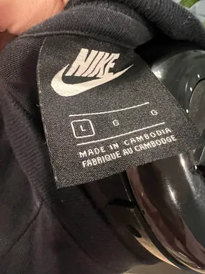 Nike Black  crop top thumbnail 5