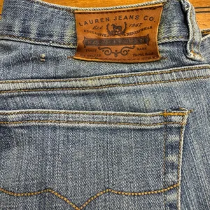 Lauren Jeans Co Ralph Lauren Womens Bootcut Denim Pants Medium Wash Size 6P‎ thumbnail 4