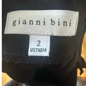 Gianni Bini Black Sleek Chic High-Rise Wrap Skirt Zip Front Size 2 thumbnail 6