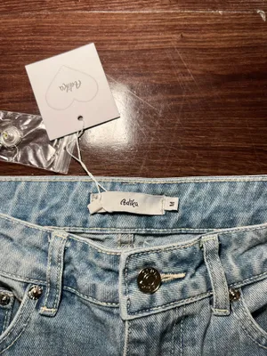 NWT Adika Distressed Jeans Size Medium thumbnail 3
