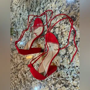 Women’s Elegant Wild Divia Lounge Red Women's Heels Size 6 1/2. thumbnail 5