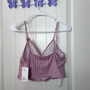 NEW SO women’s pink‎ white cutout ripple squiggly line patterned crop top tank M thumbnail 5