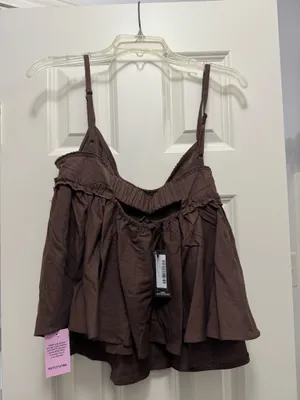 Cami Top Pretty Little Thing thumbnail 5