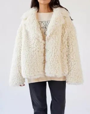 Urban Outfitters White Cream Poppy Oversized Sherpa Fluffy Jacket Coat thumbnail 1