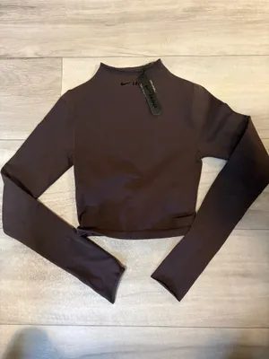 Skims x Nike vintage seamless mock neck crop top thumbnail 3