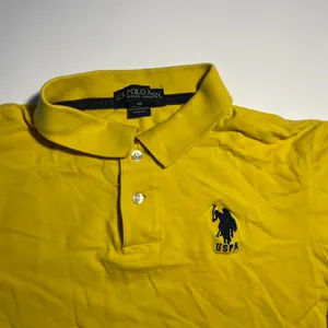 Boys USPA Polo Collared Shirt ✦ Open To All Offers ✦ Bundle Measurements: Like New Condition. No Flaw U.S. Polo ASSN USPA Big Pony Yellow Embroidered Polo Rugby Shirt Boys 18 Formal Standard Fit. Excellent For Casual & Formal Wear. USPA Logo Front Left Side + Right Arm. Thick Durable Fabric. Yellow/ Navy Blue ——— TAGS ——— #Yellow #Rugby #Polo #USPA #Rugby thumbnail 3