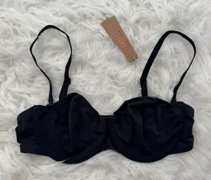 Skims Smoothing Intimates Strapless Bra Onyx Size 36B thumbnail 1
