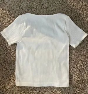 Dynamic White top from boutique () thumbnail 2
