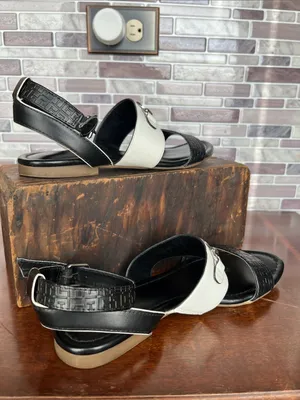Tommy Hilfiger women's black and white flat sandals thumbnail 4