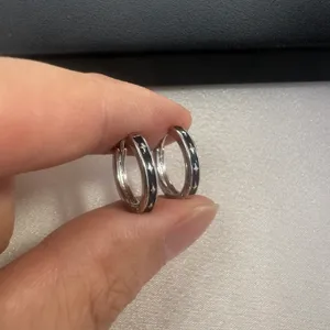 Small Hoop Earrings for Men Women Streetwear Punk Hip Hop Unisex Style thumbnail 4
