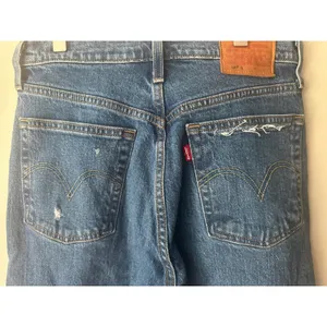 Levis Premium 501 Skinny Distressed Jeans Medium Wash Button Fly Women 26 thumbnail 4