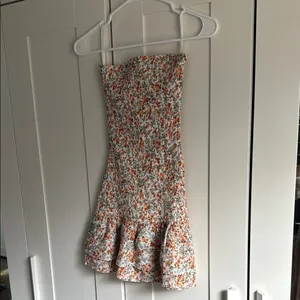 Windsor Floral Smocked Strapless Dress thumbnail 2