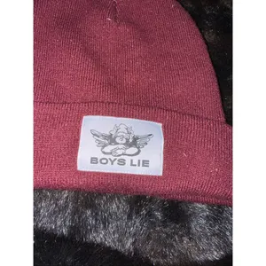 Boys Lie Angel Patch Logo Cuffed Knit Winter Beanie Women's OS Rusty Brown thumbnail 2