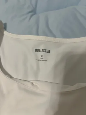 Hollister Long Sleeve thumbnail 2