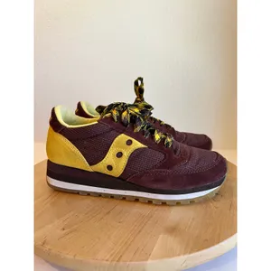Saucony Jazz Maroon & Yellow Suede Leather Lace Up Sneakers Women's Size 8 thumbnail 9