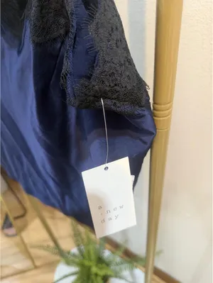 Brand New sexy top Women’s A New Day Navy Satin Camisole Black Lace Trim XXL NEW thumbnail 3