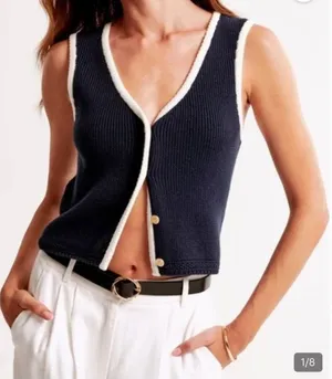 Abercrombie & Fitch Mara Button-Up Sweater Vest Black White Contrast Trim Med. thumbnail 1