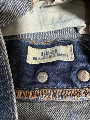 Abercrombie Remsen Low Rise Slim Straight Jeans Women’s Size 14 Distressed thumbnail 5