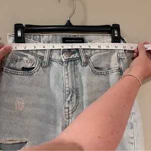 Aeropostale High Rise Mom Jeans Size 0 thumbnail 5