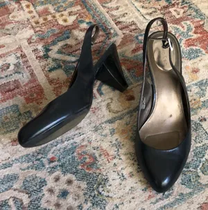 Calvin Klein Ashton Navy Blue Leather Slingback Pumps Heels Size 8.5 thumbnail 1