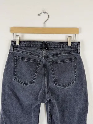 Abercrombie & Fitch The Baggy Low Rise Jean Short Faded Black Raw Hem thumbnail 5