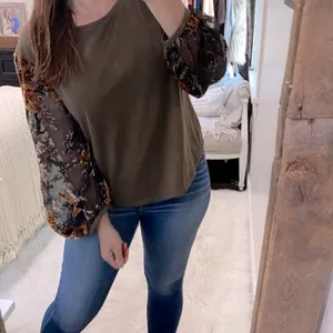 Umgee brown floral boho top size medium thumbnail 2