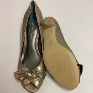 Jessica‎ Simpson Gold Metallic peep Toe Heels Shoes A10 thumbnail 9