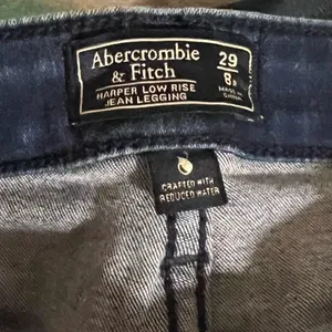 Abercrombie Harper low rise jeggings thumbnail 3